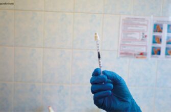 12 октября в городскую больницу поступила партия специальных насадок на шприцы, позволяющих вводить вакцину против коронавирусной инфекции интраназальным методом.