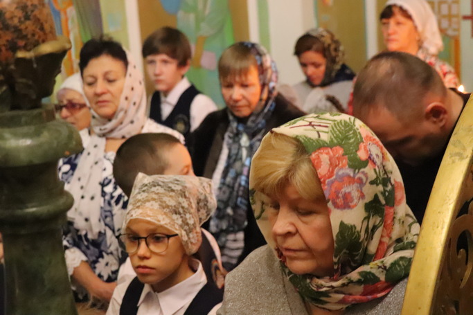 Югорские гимназисты помолились всем Небесным Силам бесплотным 