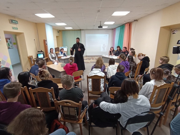В Березово состоялся круглый стол для подростков