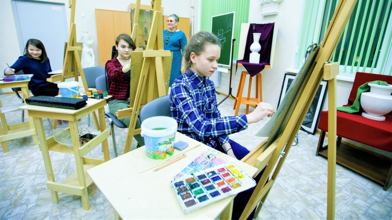 Центр искусств приглашает школьников Югры на летние бесплатные мастер-классы