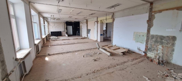 Продолжается масштабная реконструкция взрослой поликлиники Югорской городской больницы