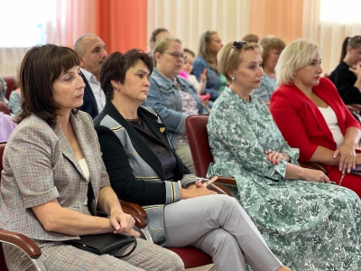 Состоялся очередной комплексный прием членов семей участников СВО, организованный активом Женского движения Единой России города Югорска.