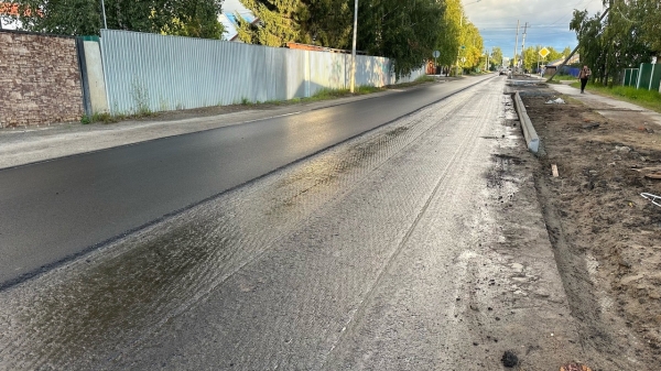 В Югорске продолжают обновлять дороги