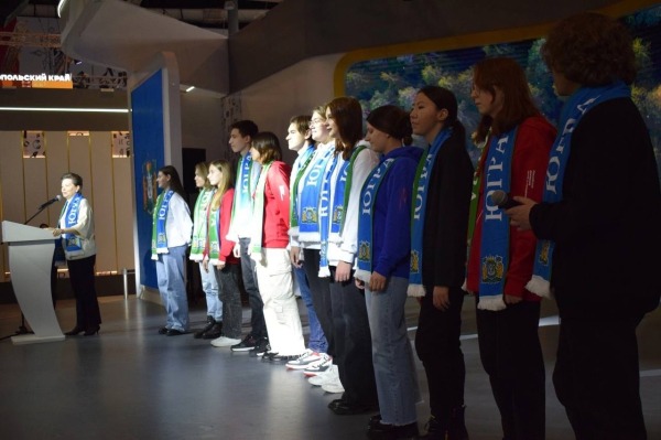 Югорчане приняли участие в праздновании Дня ХМАО – Югры на Международной выставке «Россия»