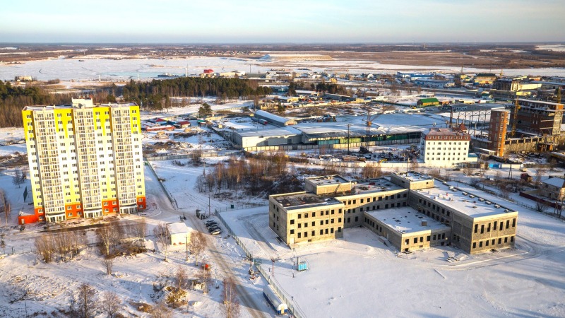 В микрорайонах Сургута строят четыре школы