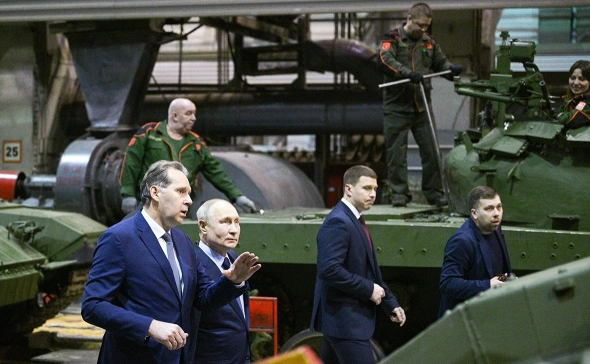 Путин поддержал идею учредить госнаграду для трудовых династий