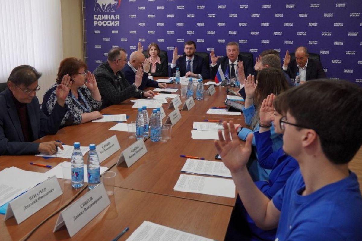 Борис Хохряков: Нашей основной задачей остаётся выбор самых достойных кандидатов от партии