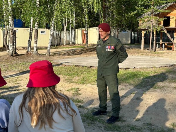 Вчера Дмитрий Аксенов встретился с маленькими югорчанами в лагере «Окуневские Зори»