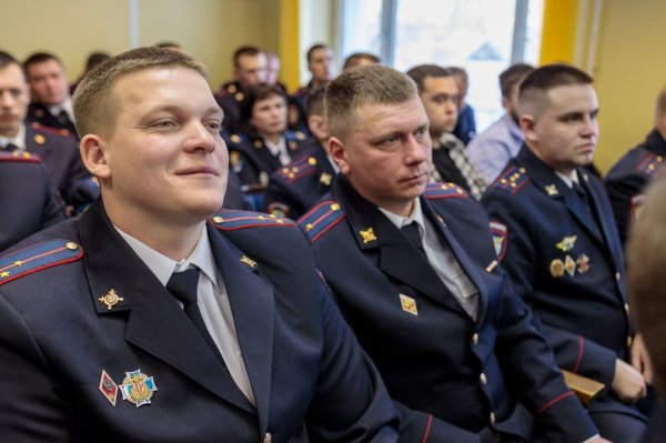 Сегодня полицейские отмечают свой профессиональный праздник