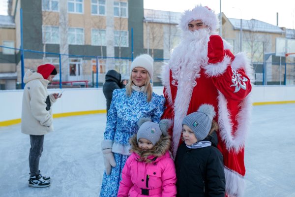 В Югорске открыли новый каток