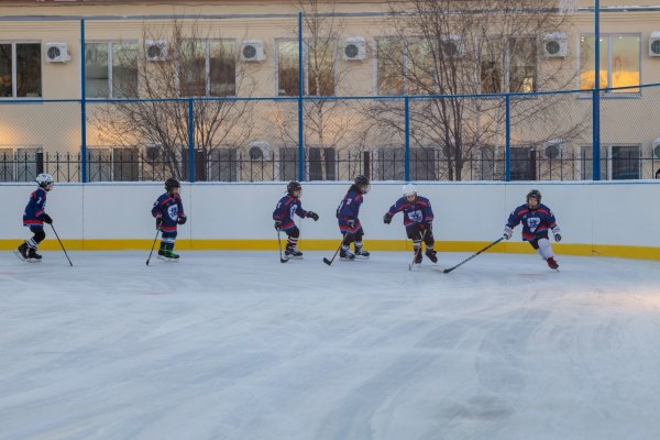 В Югорске открыли новый каток