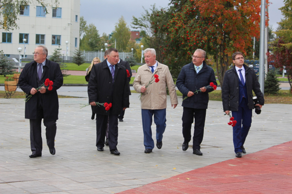 #ГЛАВАОНЛАЙН: 10 лет назад подписано соглашение об установлении побратимских отношений между Югорском и Шкловским районом республики Беларусь