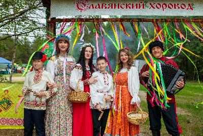 В Югорске прошел яркий праздник культуры: состоялся традиционный Славянский хоровод