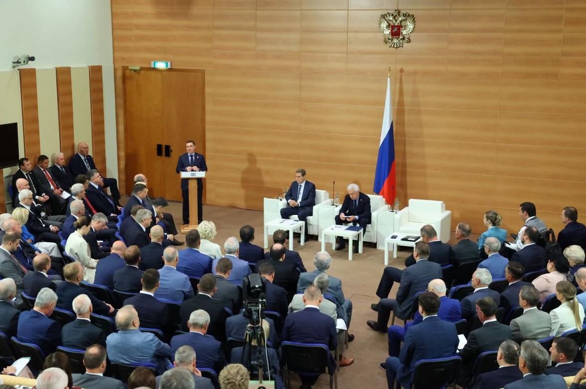 Поддержка участников СВО, семей с детьми, пенсионеров: «Единая Россия» подвела итоги работы фракции в весеннюю сессию Госдумы