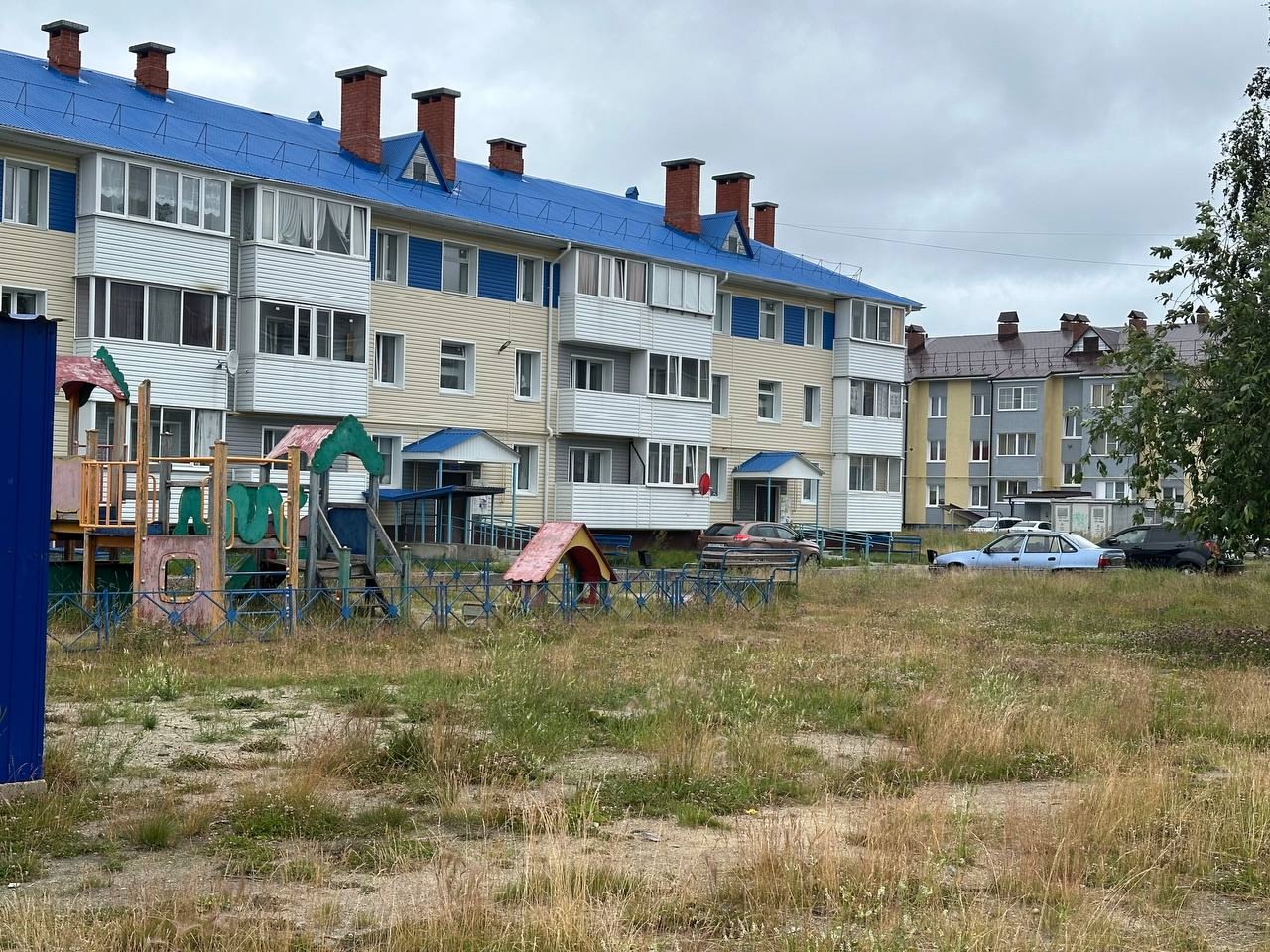 На улице Садовой будут демонтированы старые детские площадки