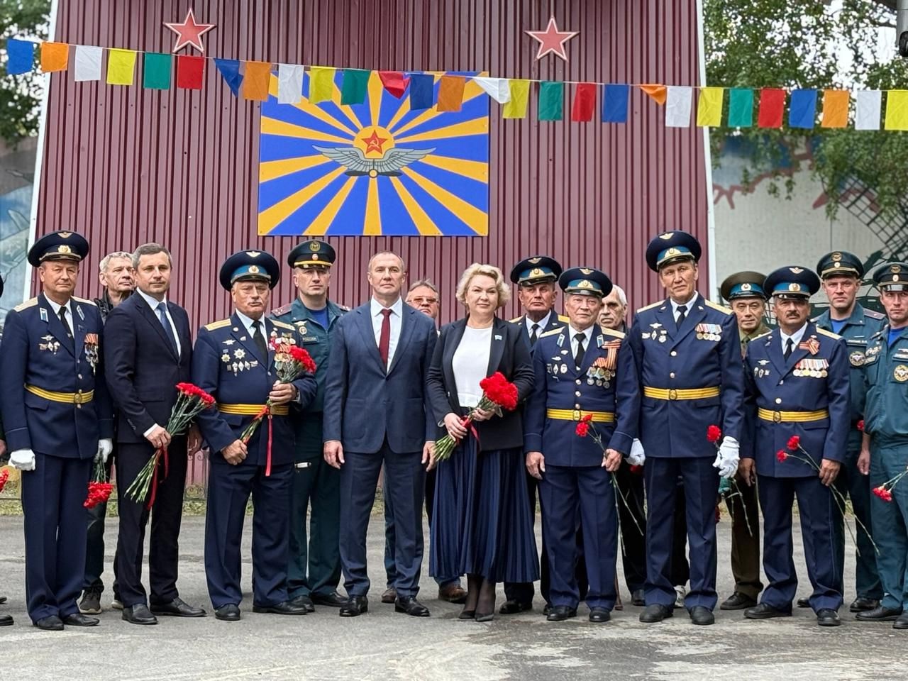 Под крылом самолета