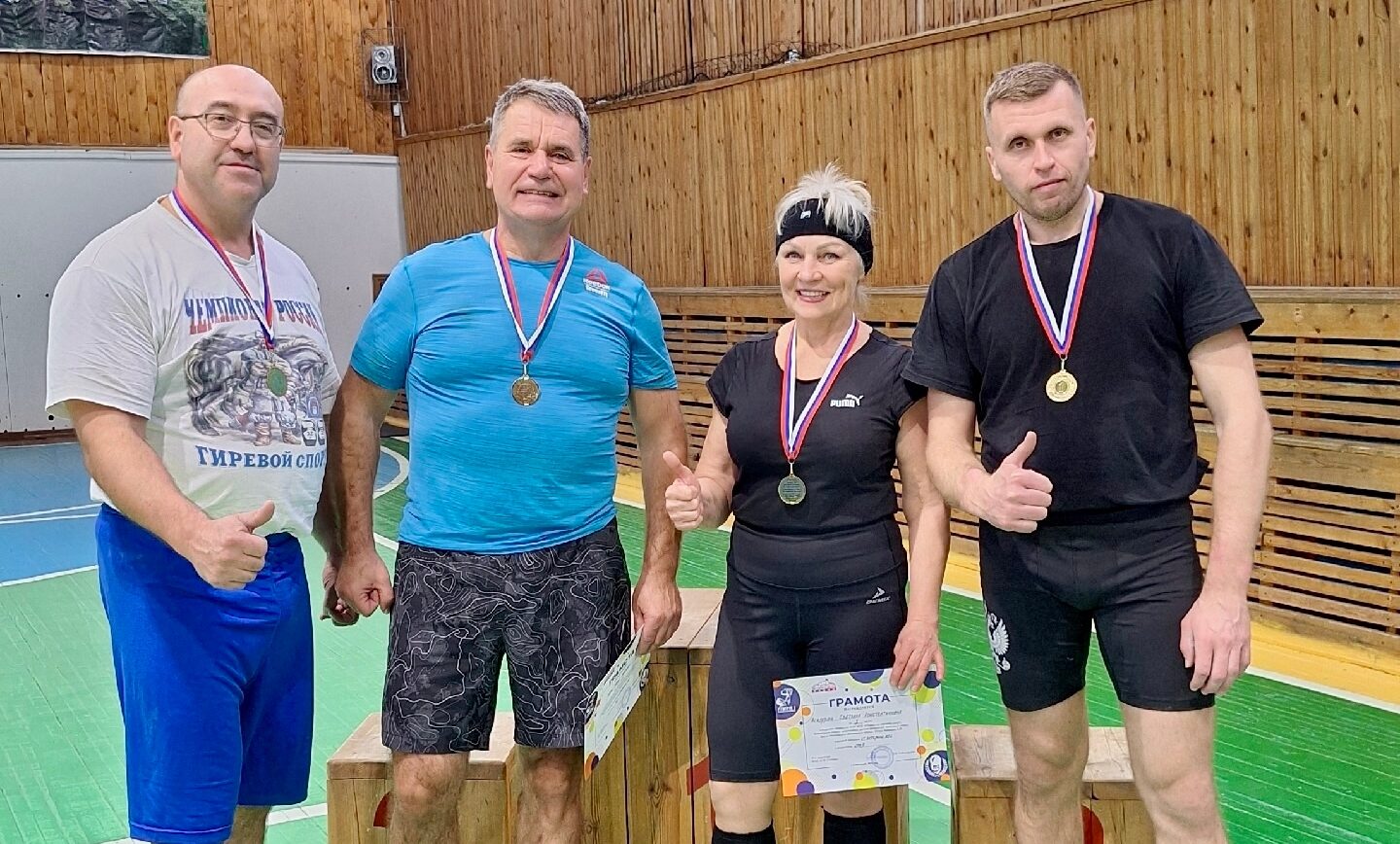 В Советском прошло открытое первенство по гиревому спорту, посвященное памяти заслуженного деятеля физической культуры и спорта ХМАО — Югры А. И. Ванюкова.