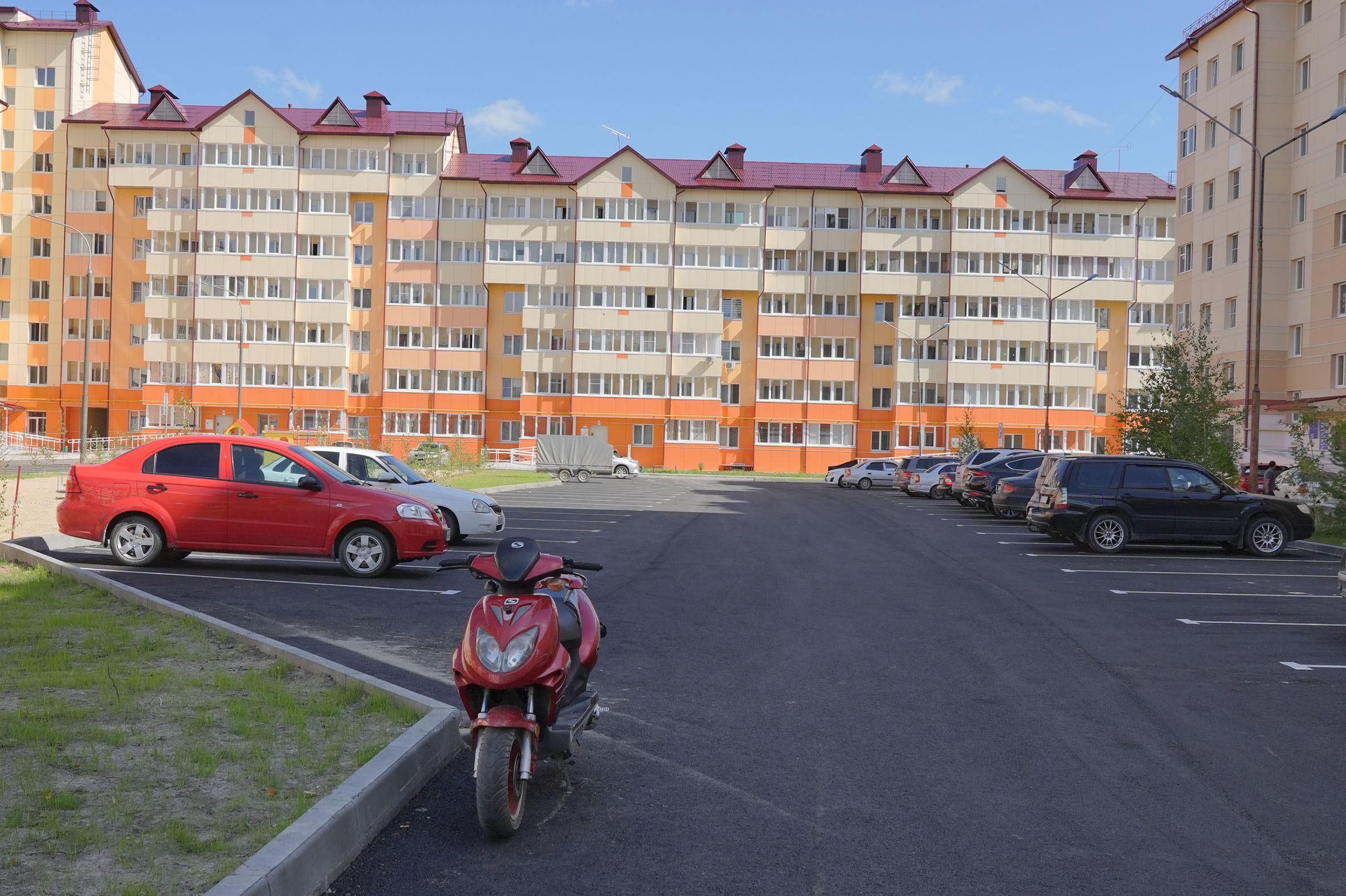 Новая парковка возле д. 7/5 на улице Чкалова рассчитана на 51 транспортное средство.