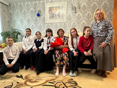 Поздравляем труженицу тыла Анну Феофиловну со 102 Днём рождения!