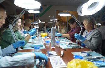 Во время мастер-класса «Логичная эндодонтия» стоматологи оттачивали свое мастерство в технике обработки корневых каналов.