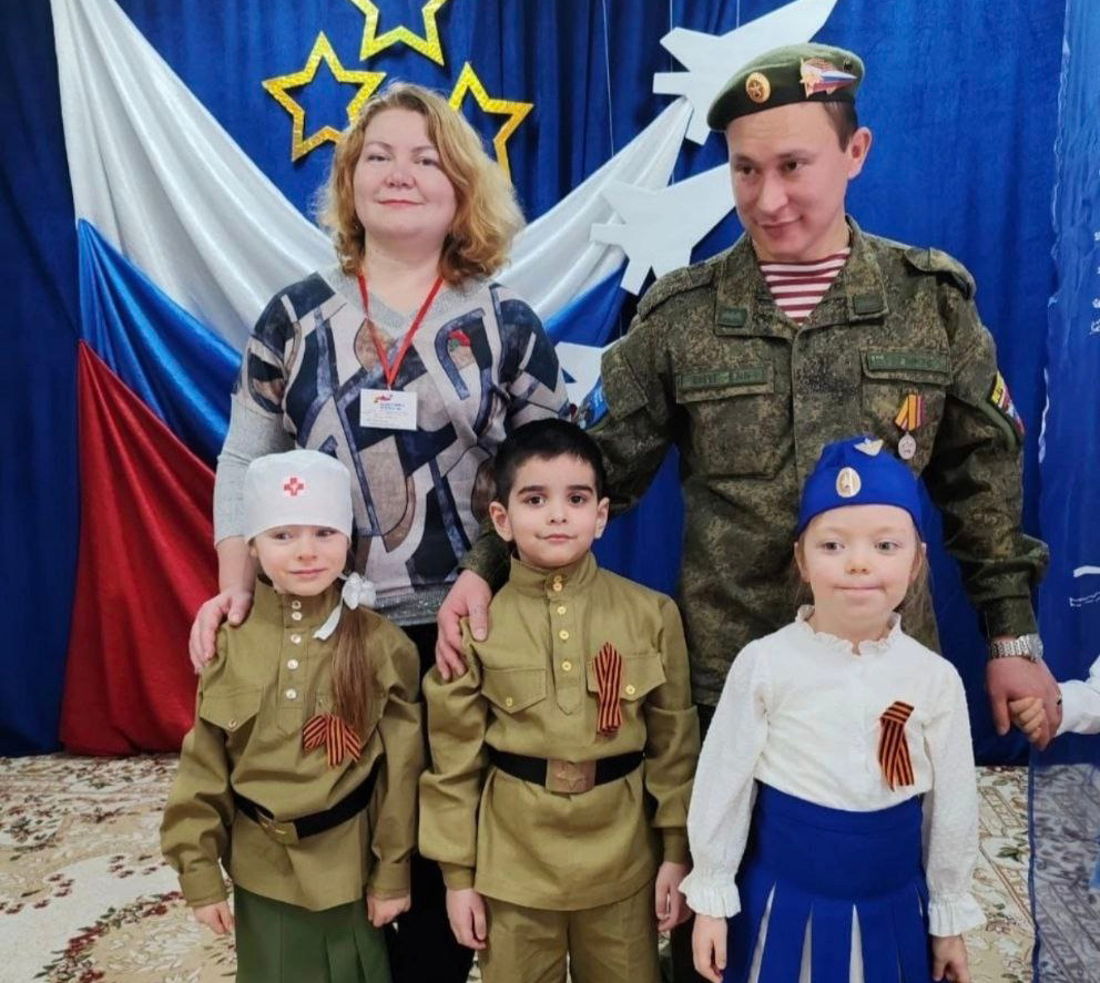 Николай Бличенко, не видевший детства, приехал из Киргизии и воевал за российских детей, подвигами доказав, что достоин стать гражданином России.