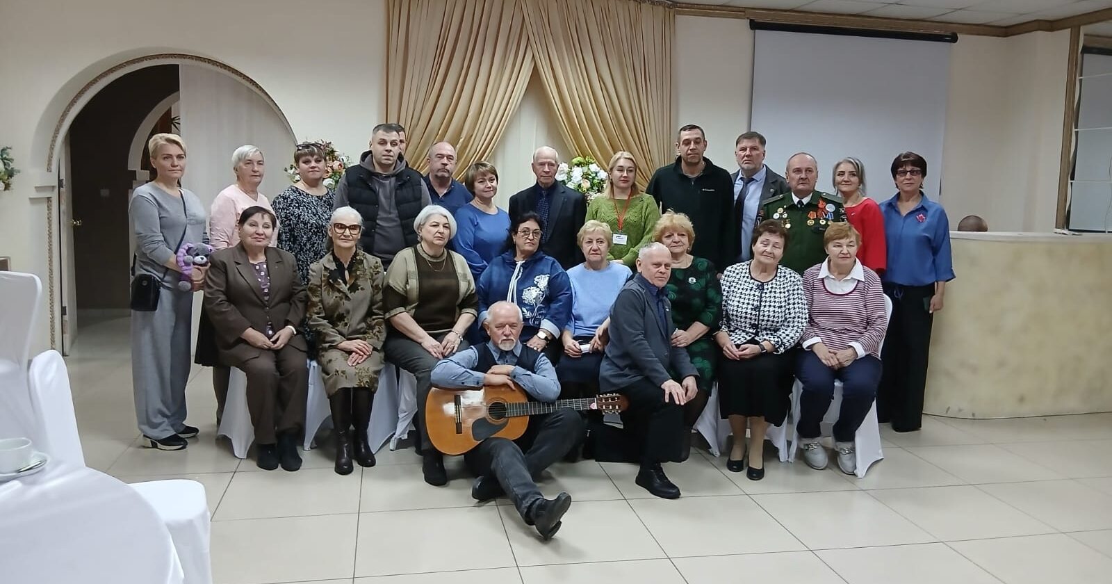 Ветераны встретились с участниками локальных войн и специальной военной операции