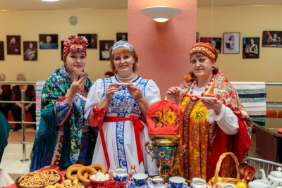 В Центре культуры «Югра-Презент» прошёл фестиваль национальных культур «Югорск многоликий»