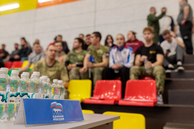 В Югорске прошёл военно-тактический турнир по лазертагу среди активистов и сторонников партии «Единая Россия»