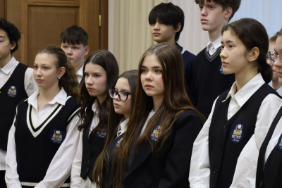 Прикоснуться к профессии: школьники Югорска увидели работу администрации изнутри