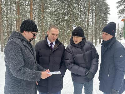 В парке им. Д.И. Менделеева провели партийный десант